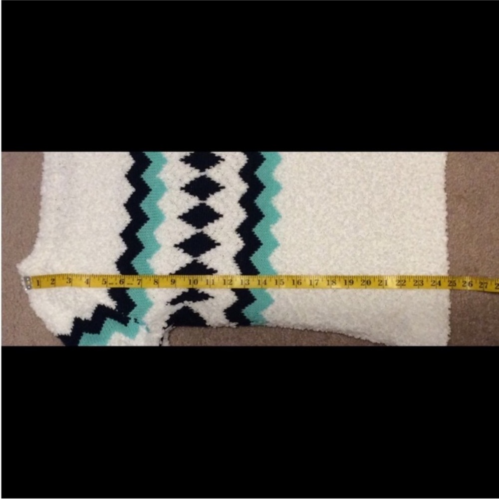 ARIZONA JEAN COMPANY Cozy CHEVRON Pattern Soft Winter SWEATER Size LARGE - Picture 7 of 11